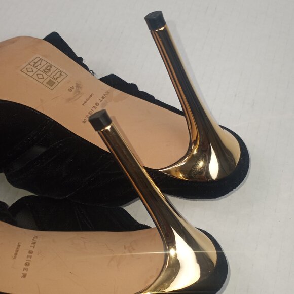 Kurt Geiger London Bloom Black Velvet Flower Square Toe Mule Heels - Picture 8 of 10